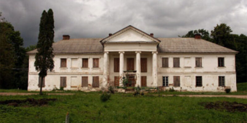 Aštriosios Kirsnos dvaras